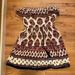 Super cute mosiomo dress!